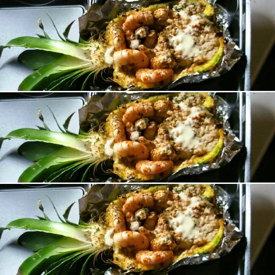 seafood pineapple bowls